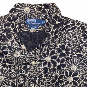 Short sleeve button down